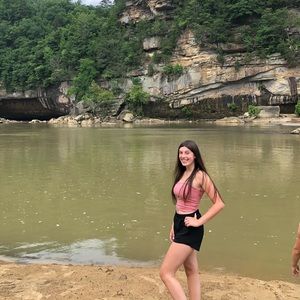 Meet your Posher, Samantha